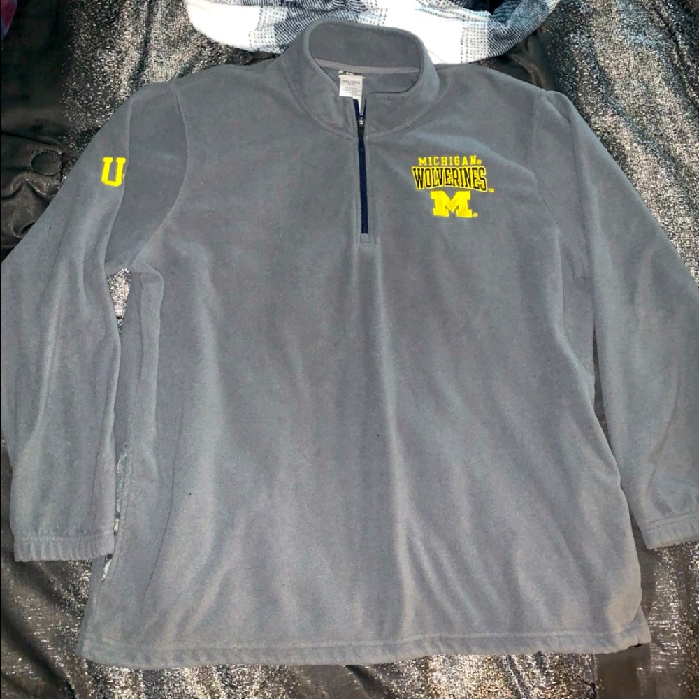 Unisex UofM fleece Men’s size 2XL